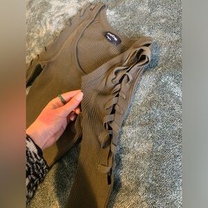 Bebe Lace Up shoulder accent - green knit midi